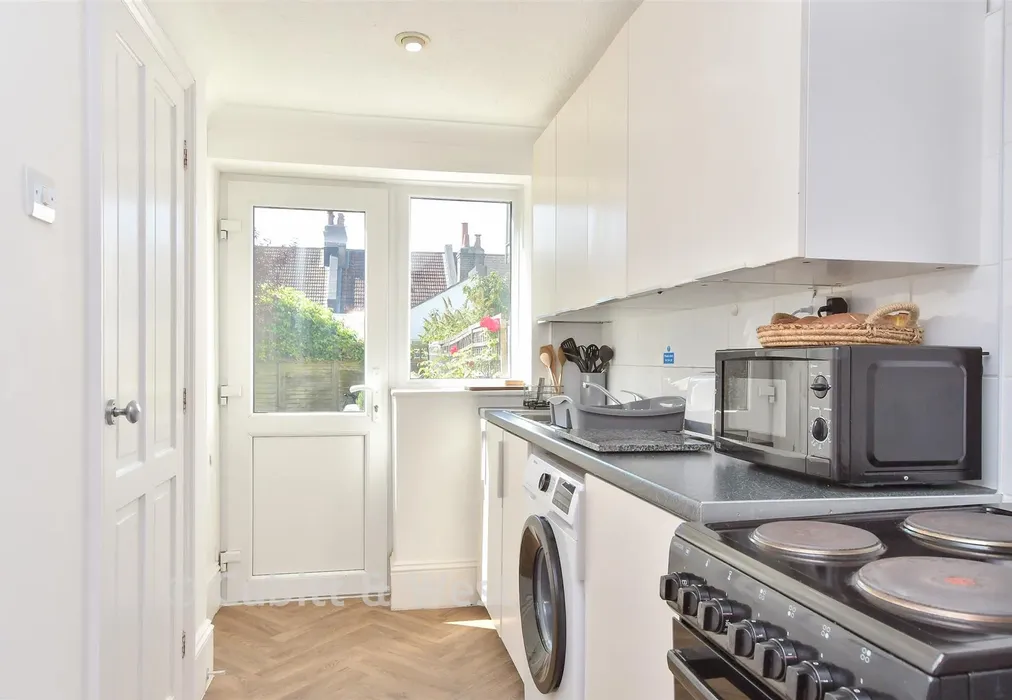 Utility Area - Hythe Road, Brighton, East Sussex - Wards of Kent