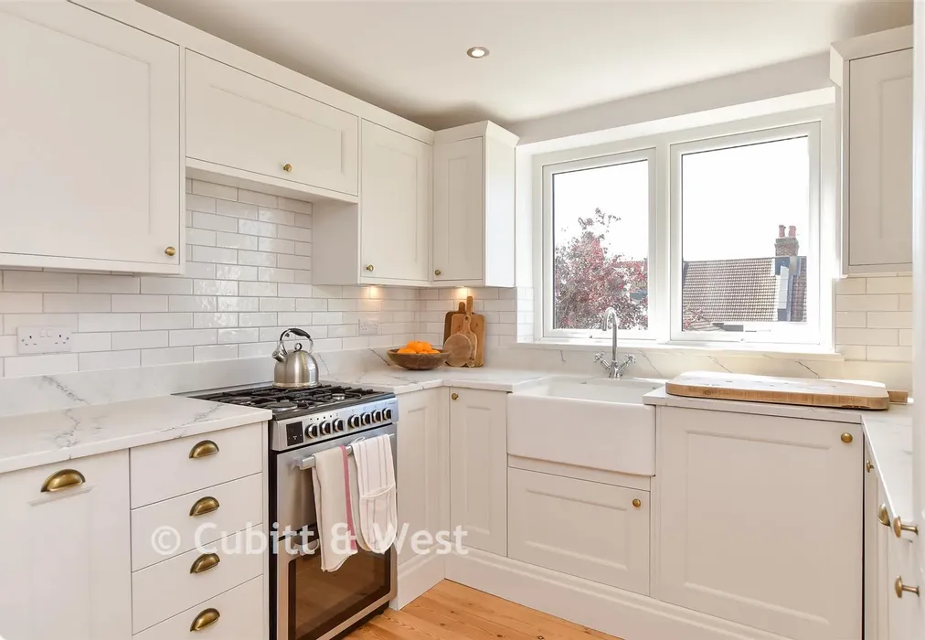 Kitchen - Hythe Road, Brighton, East Sussex - Wards of Kent