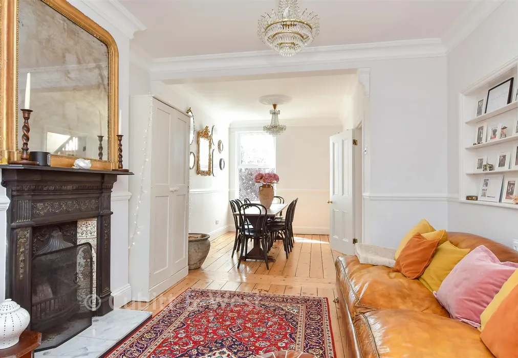 Lounge - Hythe Road, Brighton, East Sussex - Wards of Kent