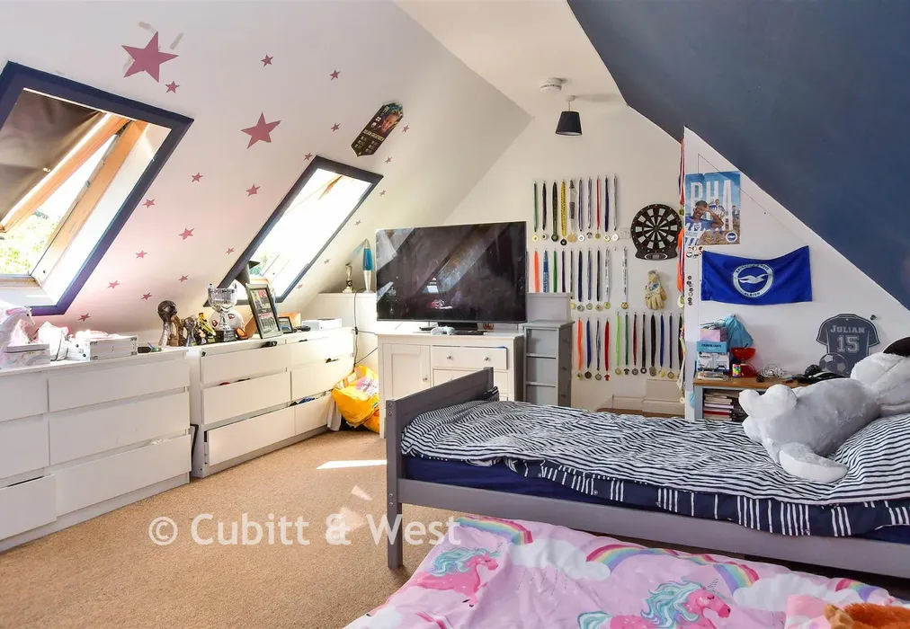 Bedroom 1 - Dale Road, Lewes, East Sussex - Wards of Kent