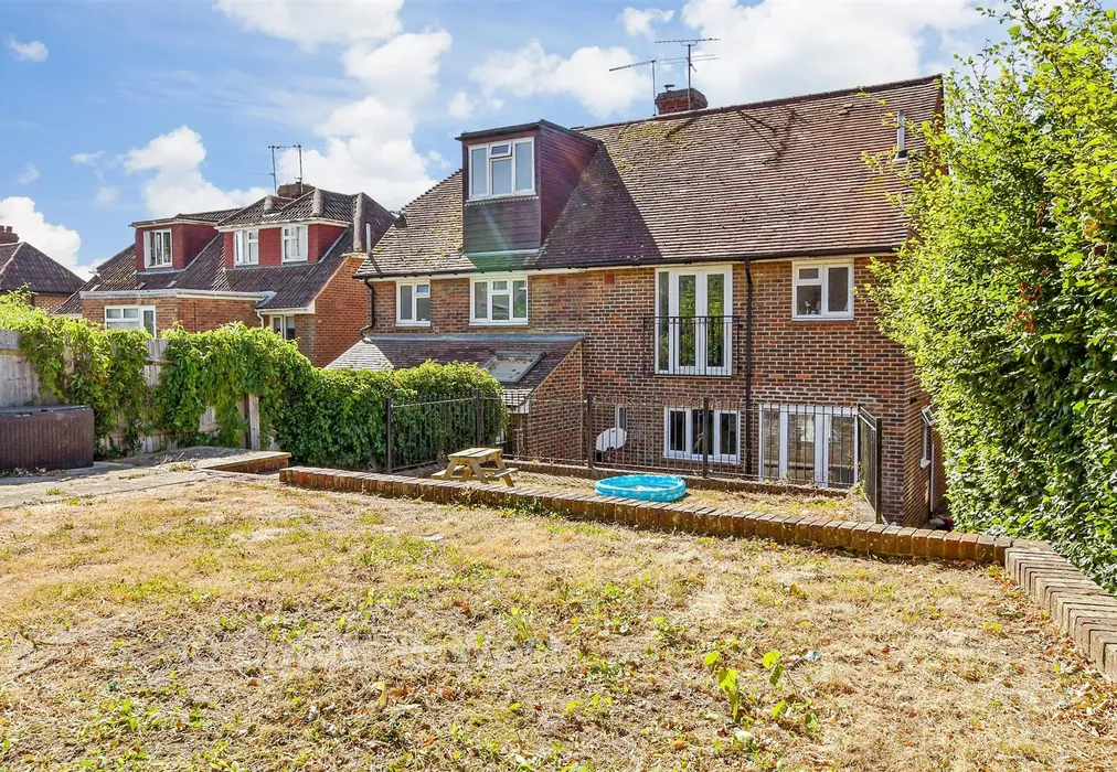 Rear Garden - Dale Road, Lewes, East Sussex - Wards of Kent