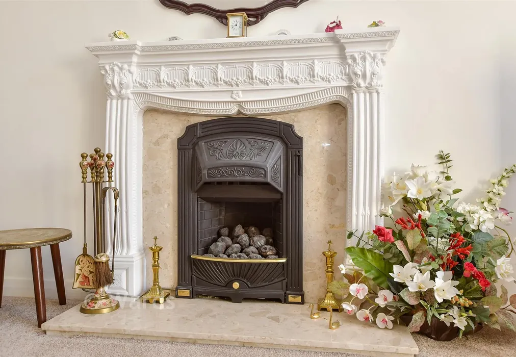 Internal Feature - Dallin Road, Bexleyheath, Kent - Wards of Kent