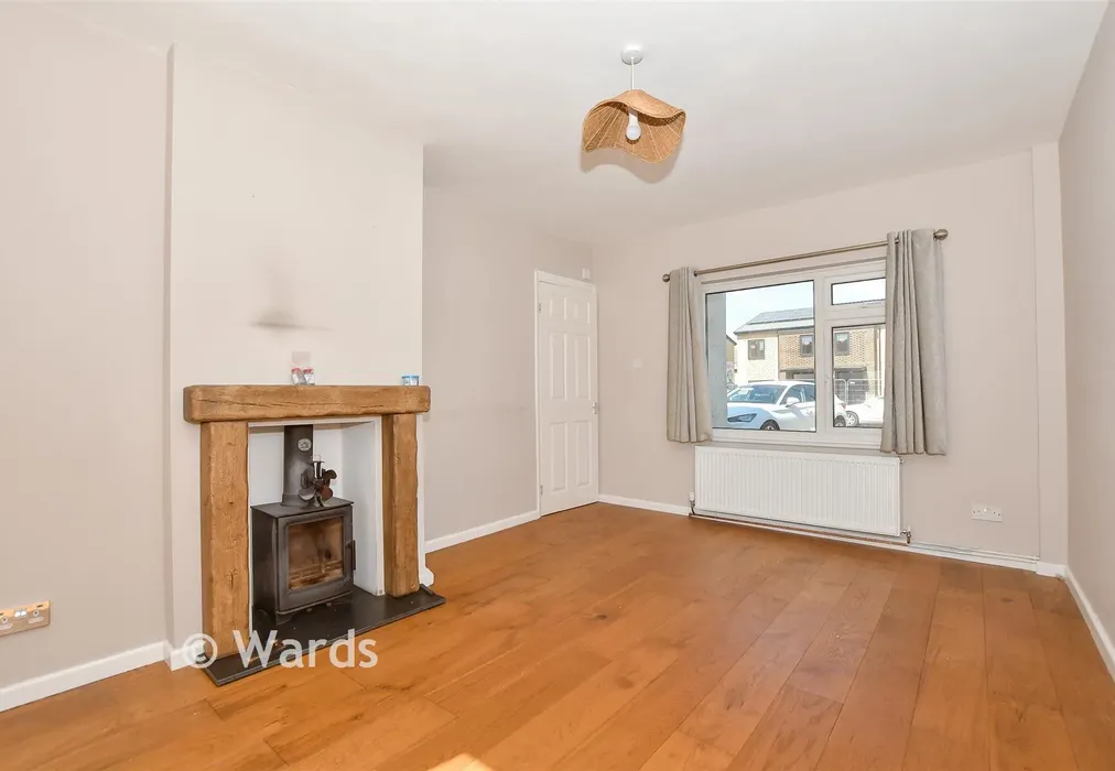 Lounge - Cambridge Crescent, Maidstone, Kent - Wards of Kent