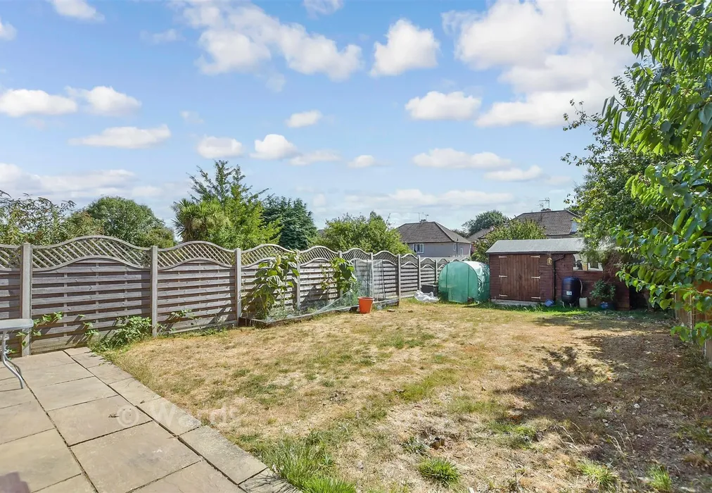Rear Garden - Cambridge Crescent, Maidstone, Kent - Wards of Kent