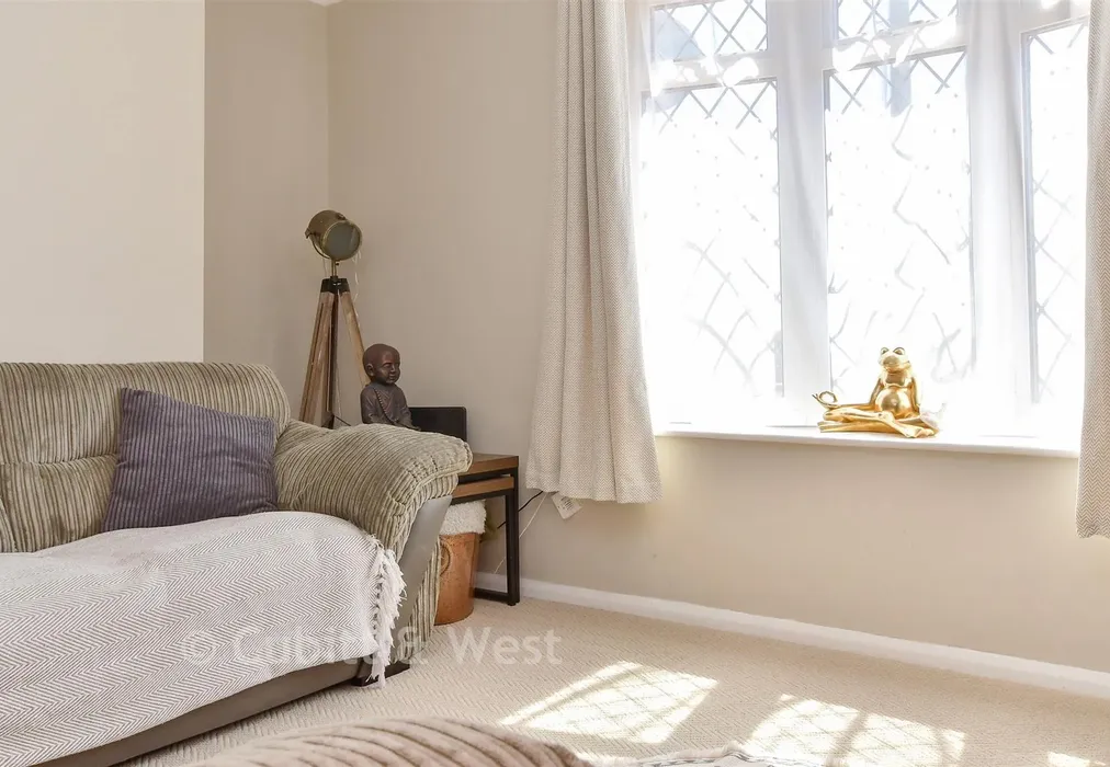 Internal Lifestyle Photograph - Windmill Road, Southwick, Brighton, West Sussex - Wards of Kent