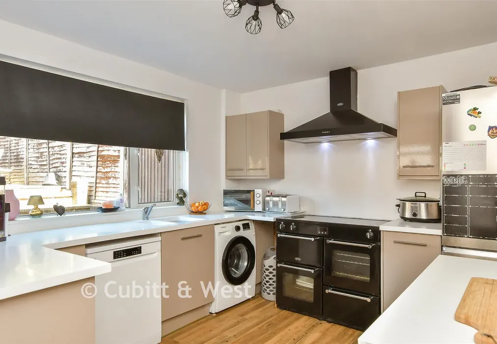 Kitchen - Windmill Road, Southwick, Brighton, West Sussex - Wards of Kent
