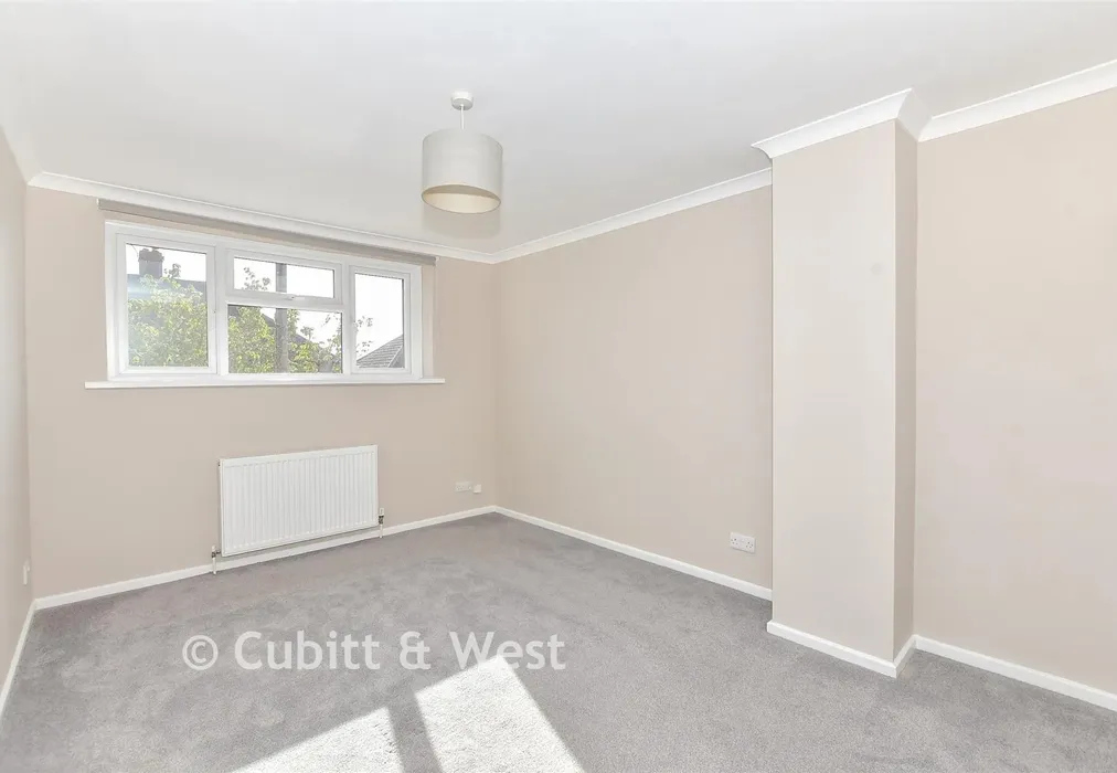 Bedroom 1 - Prinsted Crescent, Portsmouth, Hampshire - Wards of Kent