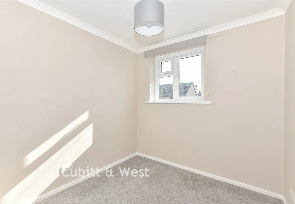 Bedroom 3 - Prinsted Crescent, Portsmouth, Hampshire - Wards of Kent