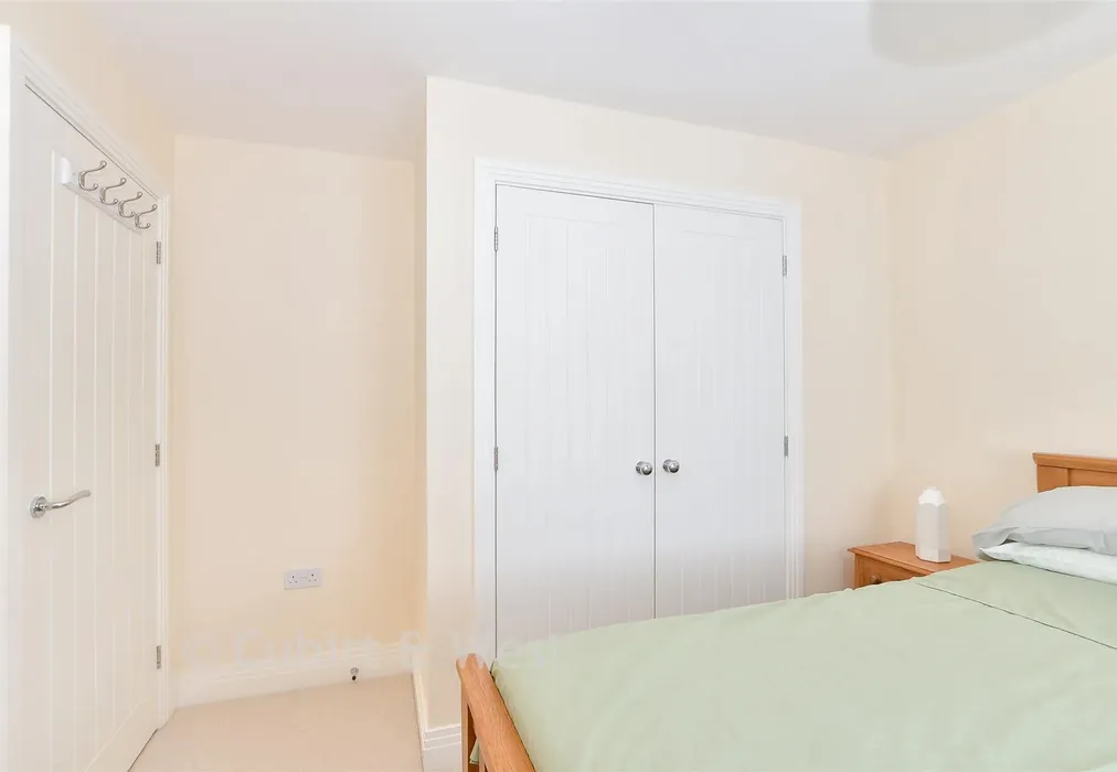 Bedroom 2 - Charters Gate Way, Wivelsfield Green, East Sussex - Wards of Kent