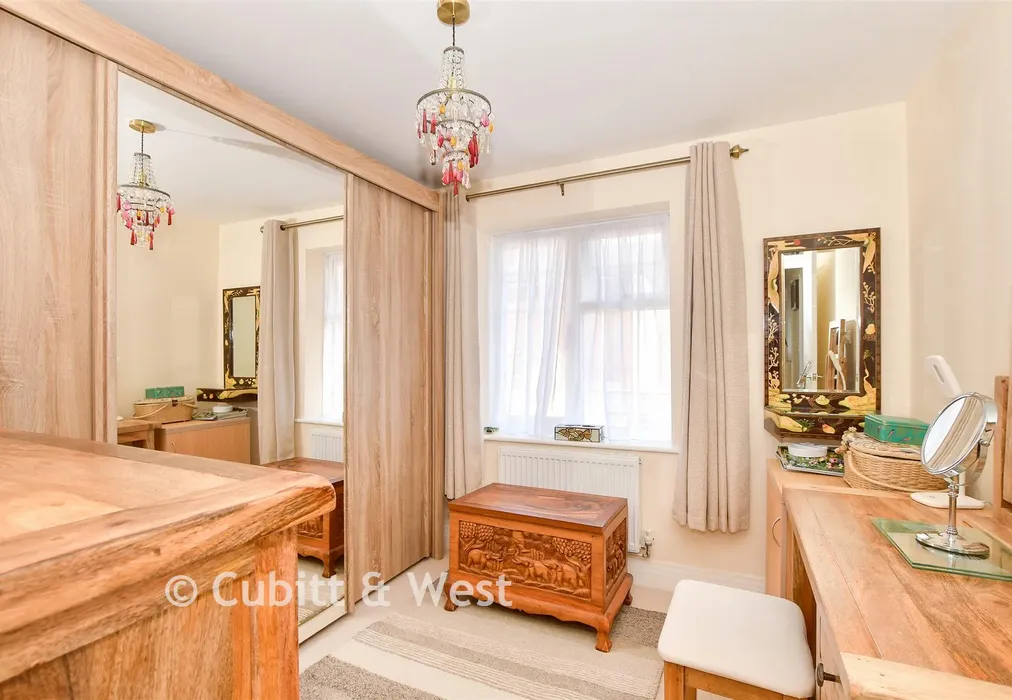 Bedroom 4 - Charters Gate Way, Wivelsfield Green, East Sussex - Wards of Kent