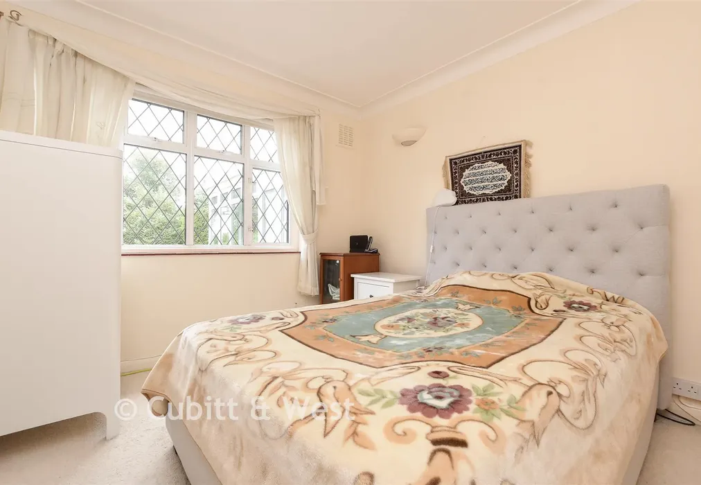Bedroom 2 - Buckles Way, Banstead, Surrey - Wards of Kent
