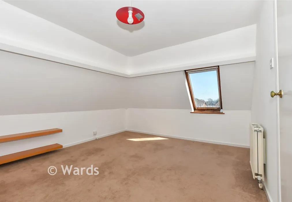 Bedroom 2 - Vineys Gardens, Tenterden, Kent - Wards of Kent