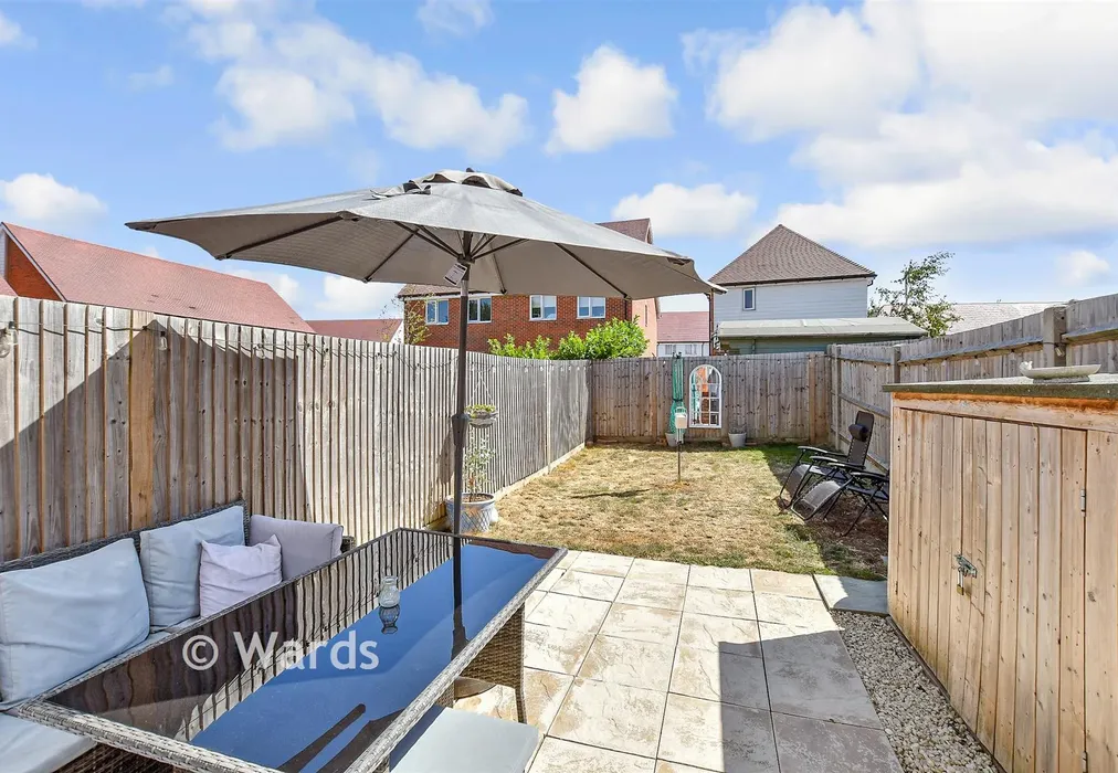 Rear Garden - Harvey Drive, Faversham, Kent - Wards of Kent