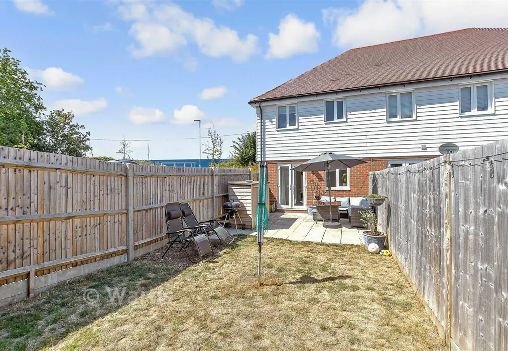 Rear Elevation - Harvey Drive, Faversham, Kent - Wards of Kent