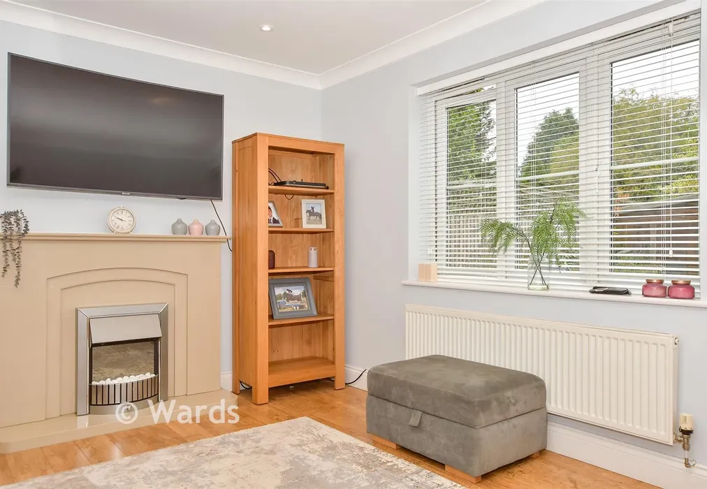 Internal Lifestyle Photograph - Beech Court Gardens, Maidstone, Kent - Wards of Kent