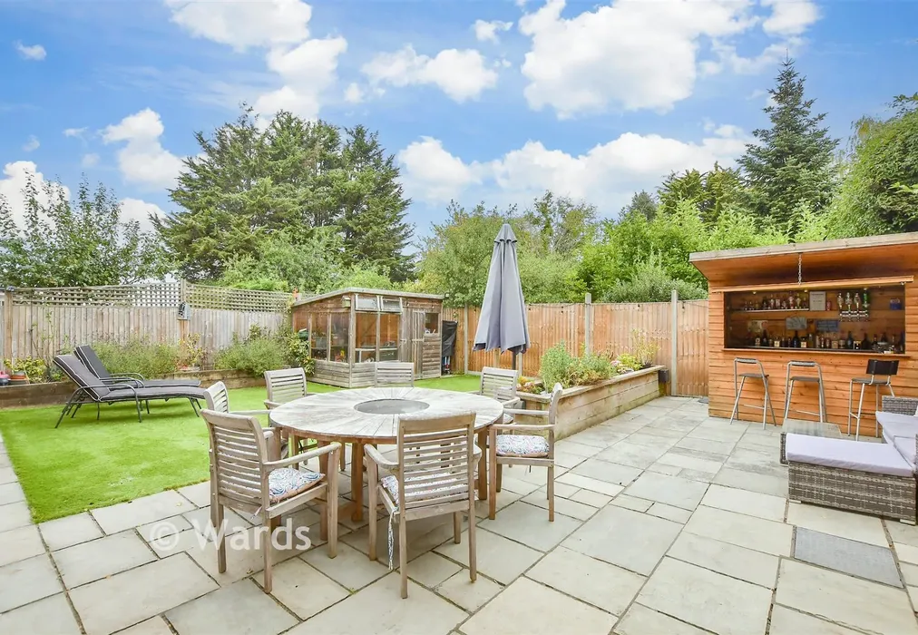 Rear Garden - Beech Court Gardens, Maidstone, Kent - Wards of Kent