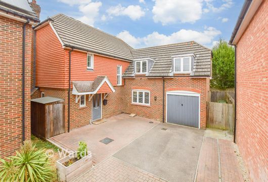 Beech Court Gardens, Maidstone, Kent - Wards of Kent