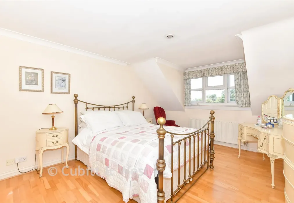 Bedroom 1 - Havant Road, Hayling Island, Hampshire - Wards of Kent
