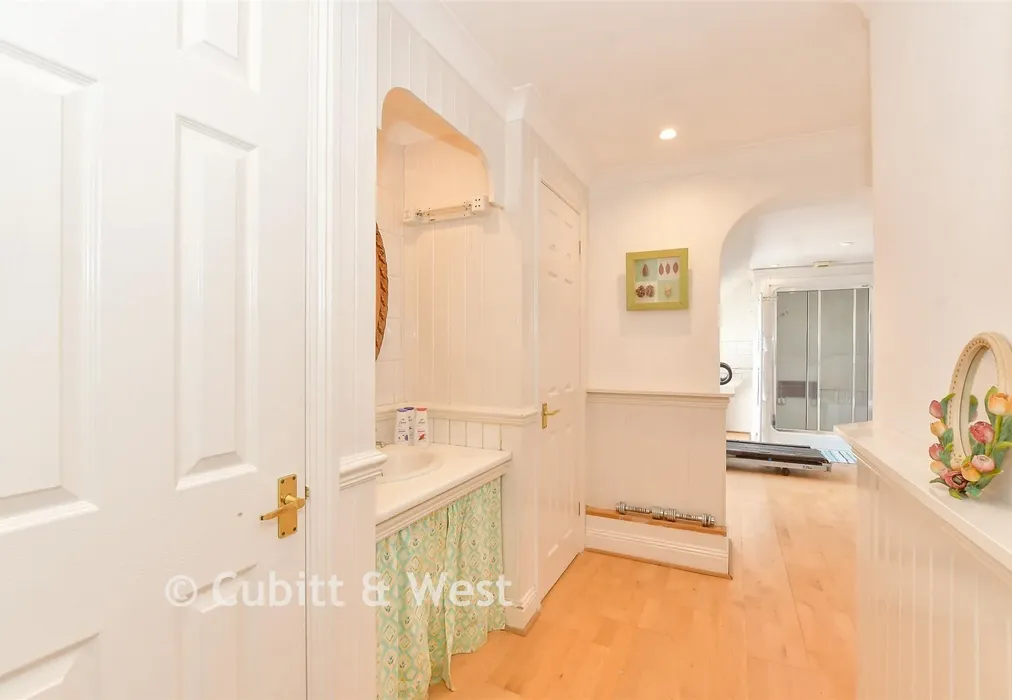 Internal Lifestyle Photograph - Havant Road, Hayling Island, Hampshire - Wards of Kent