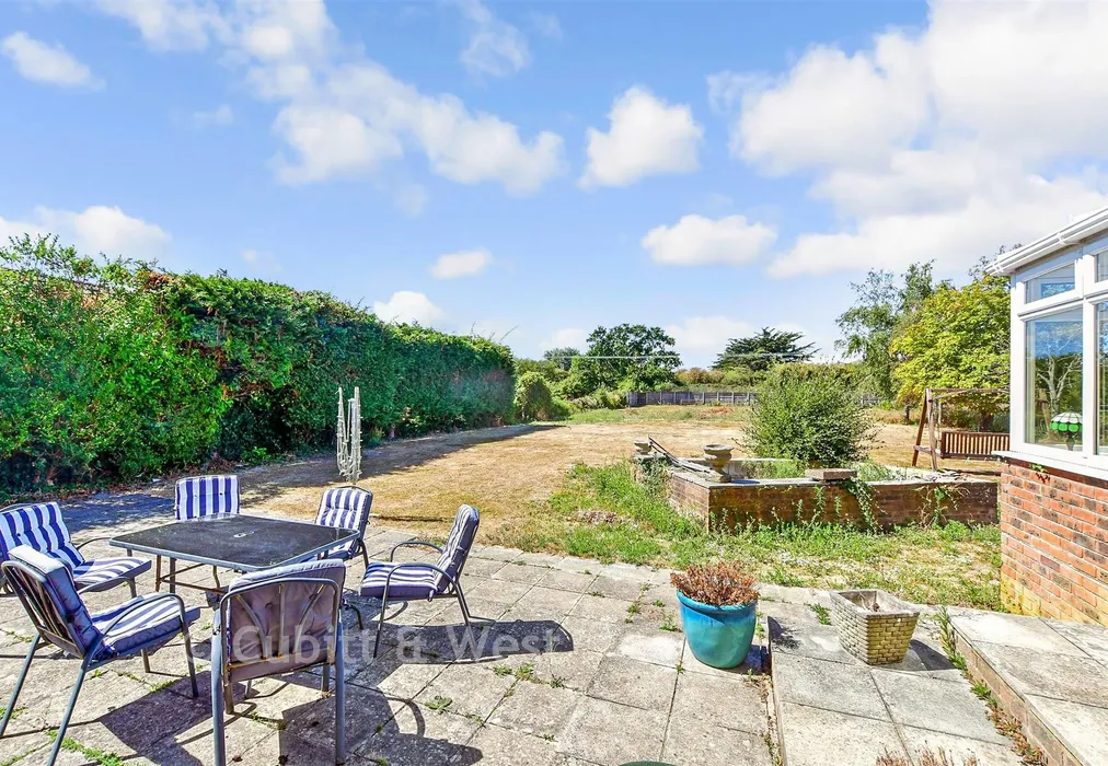Rear Garden - Havant Road, Hayling Island, Hampshire - Wards of Kent