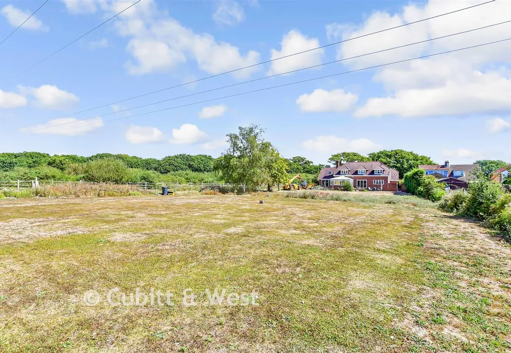 Rear Garden - Havant Road, Hayling Island, Hampshire - Wards of Kent