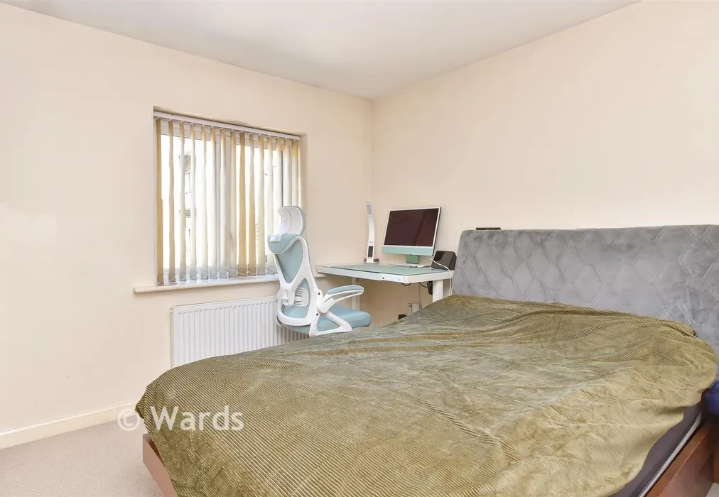 Bedroom 1 - Stone House Lane, Dartford, Kent - Wards of Kent