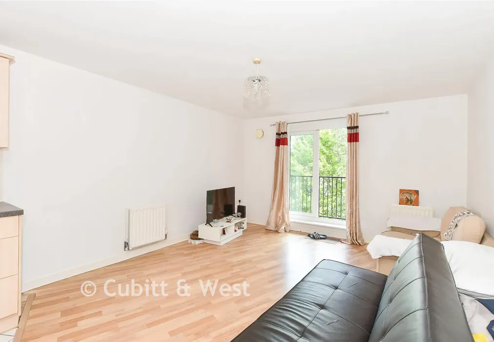 Lounge - Woodfield Road, Crawley, West Sussex - Wards of Kent
