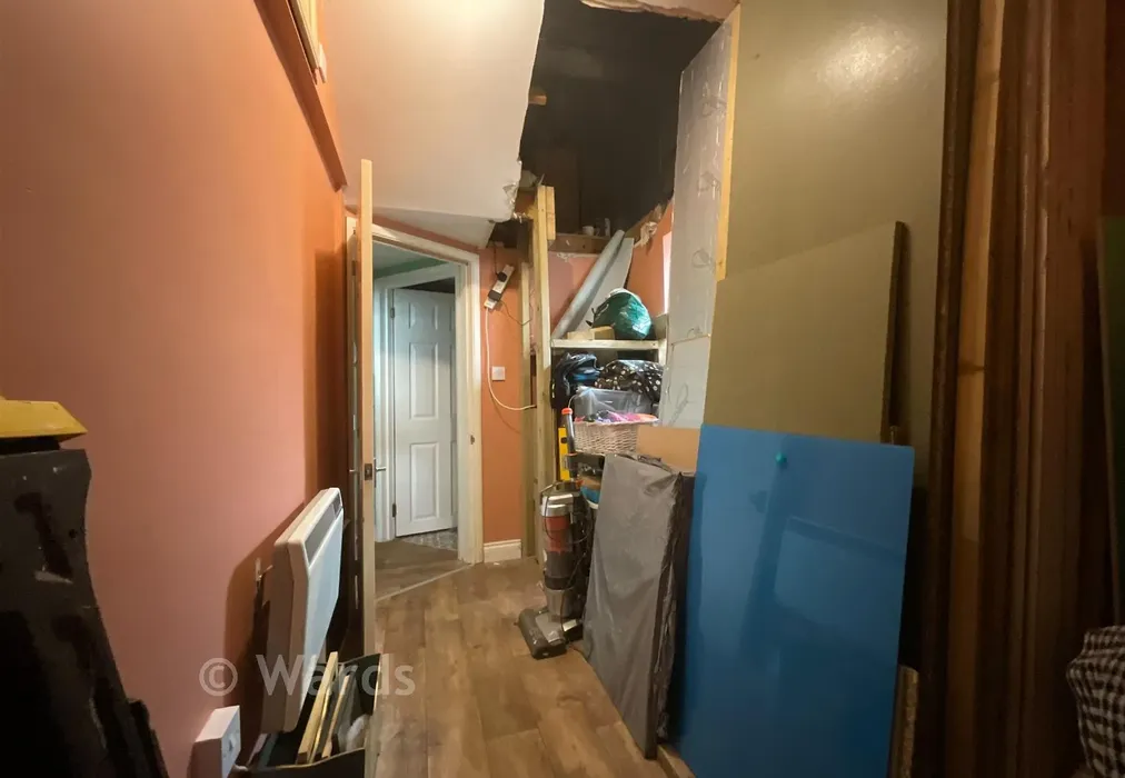 Hallway - Alma Road, Folkestone, Kent - Wards of Kent