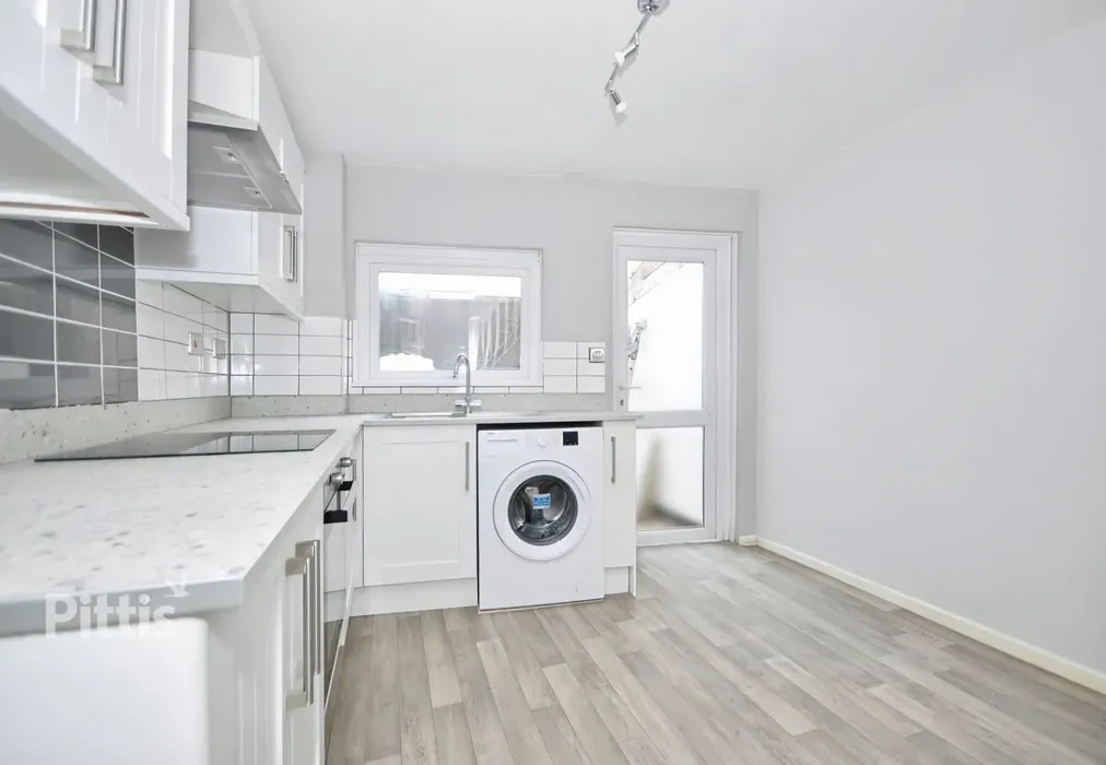  - Grafton Lane Sandown PO36 - Wards of Kent