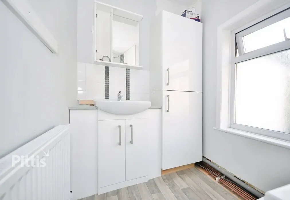  - Grafton Lane Sandown PO36 - Wards of Kent