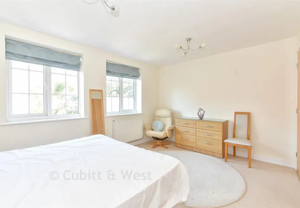 Bedroom 2 - London Road, Waterlooville, Hampshire - Wards of Kent