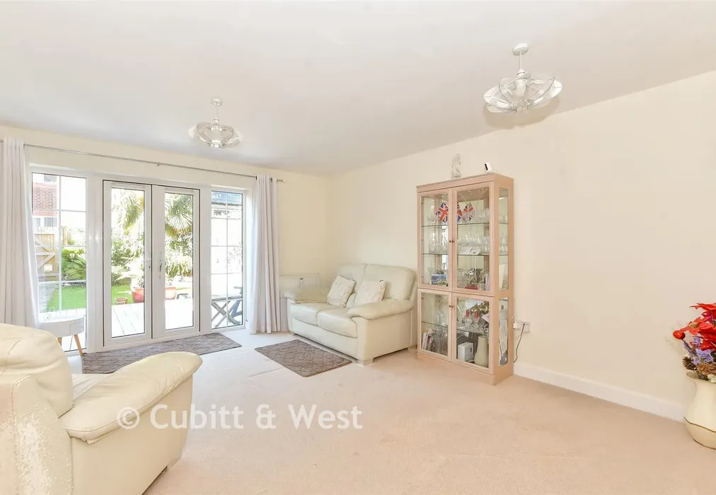 Lounge - London Road, Waterlooville, Hampshire - Wards of Kent
