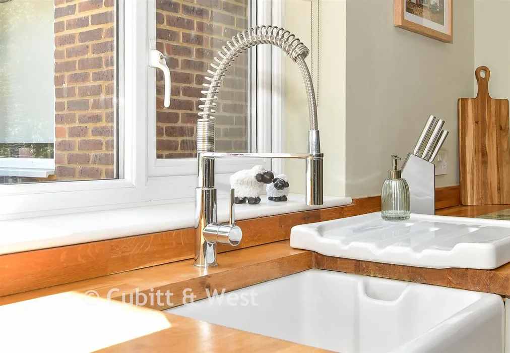 Internal Lifestyle Photograph - Newlands Park, Copthorne, West Sussex - Wards of Kent
