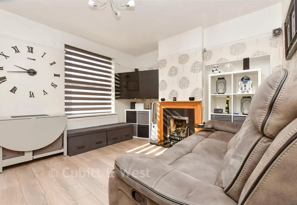 Lounge - Westminster Road, Sutton, Surrey - Wards of Kent