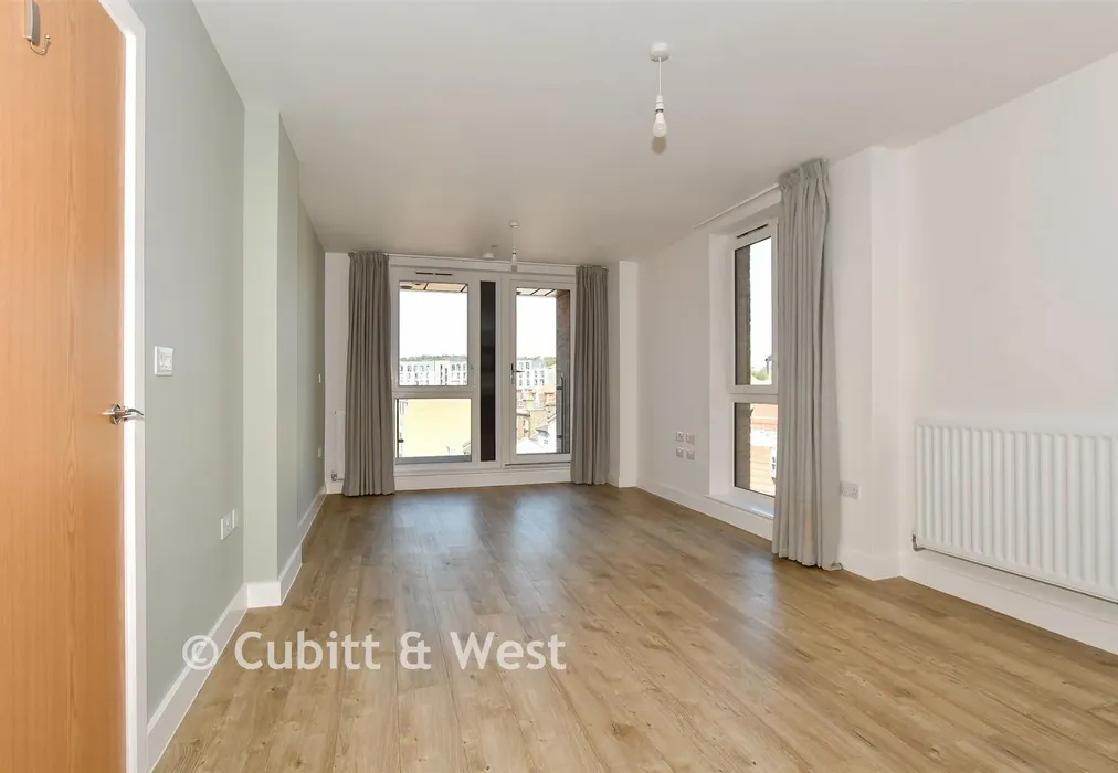 Kitchen Lounge/Diner - Marketfield Way, Redhill, Surrey - Wards of Kent