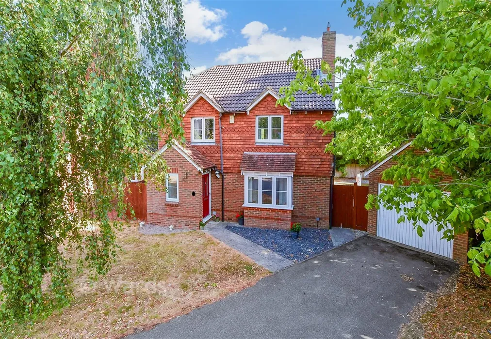 Front Elevation (Web) - Carmans Close, Loose, Maidstone, Kent - Wards of Kent