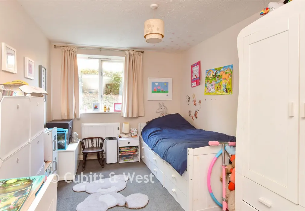 Bedroom 2 - Tongdean Lane, Preston, East Sussex - Wards of Kent
