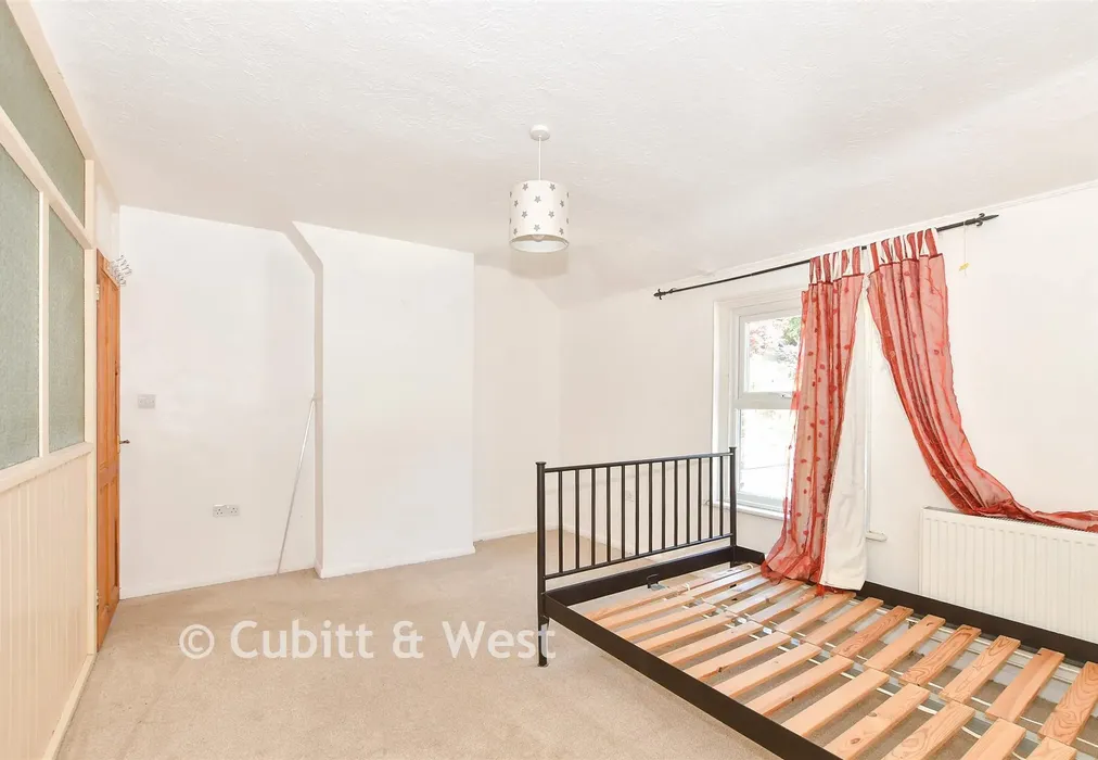 Bedroom 2 - Commonwealth Road, Caterham, Surrey - Wards of Kent