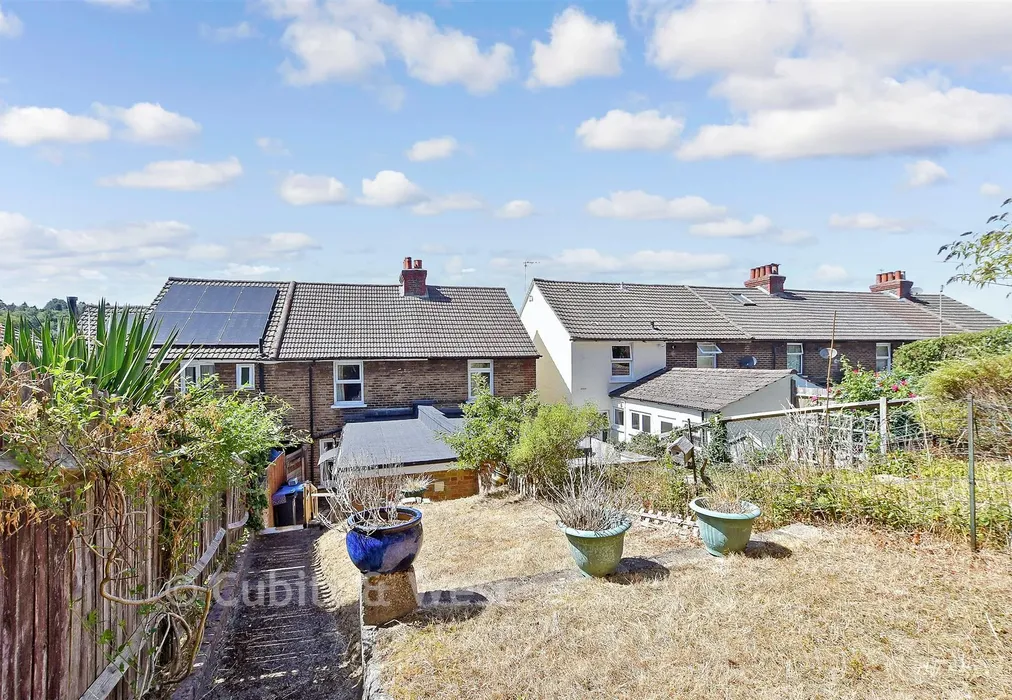 Rear Garden - Commonwealth Road, Caterham, Surrey - Wards of Kent