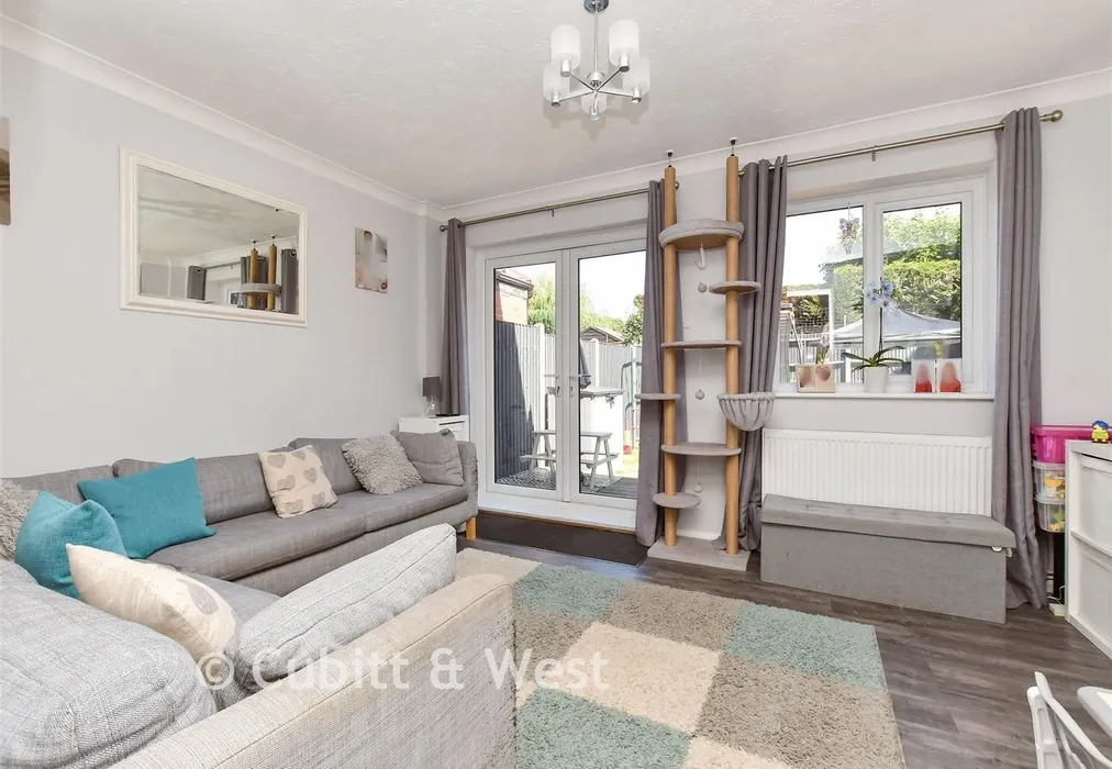 Lounge - Watlings Close, Croydon, Surrey - Wards of Kent