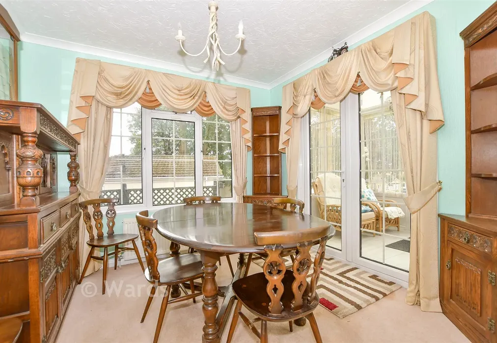 Dining Area - Pilgrims Close, Harrietsham, Kent - Wards of Kent