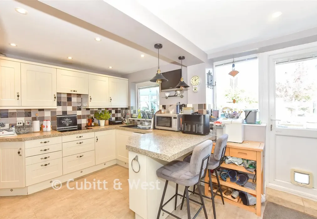 Kitchen - Tacklee Road, Yapton, West Sussex - Wards of Kent