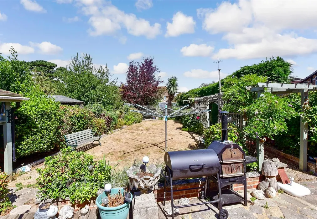 Rear Garden - Tacklee Road, Yapton, West Sussex - Wards of Kent