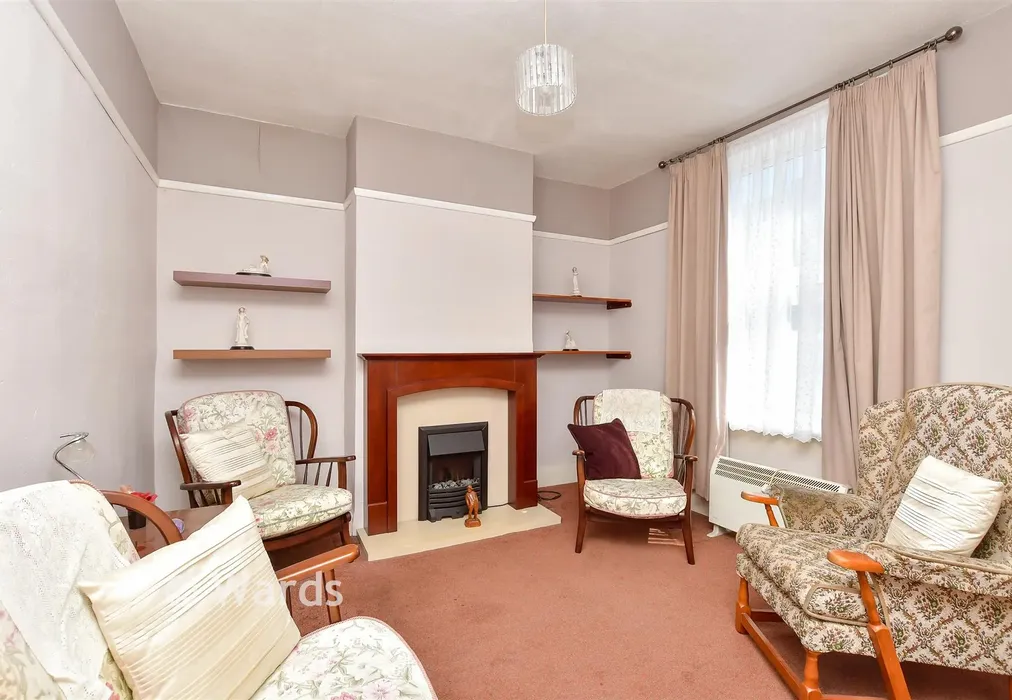 Lounge - Richmond Road, Gillingham, Kent - Wards of Kent