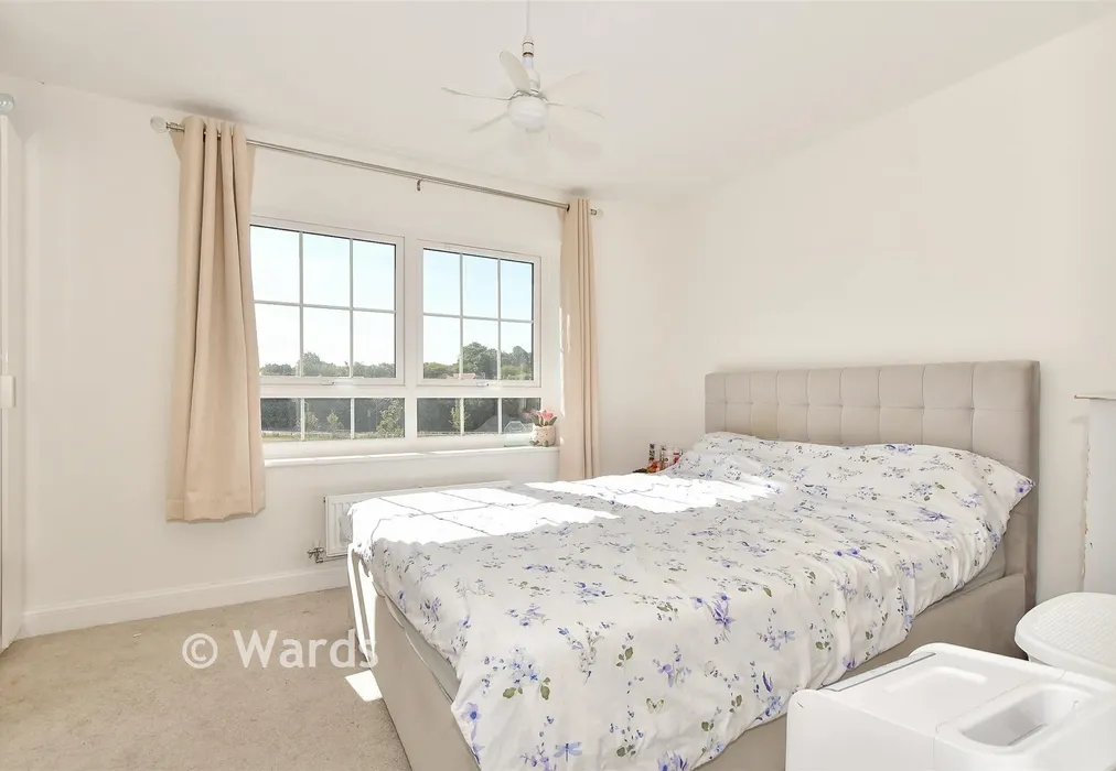 Bedroom 1 - Stonecote Road, Aylesham, Kent - Wards of Kent
