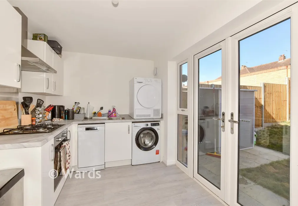Kitchen - Stonecote Road, Aylesham, Kent - Wards of Kent