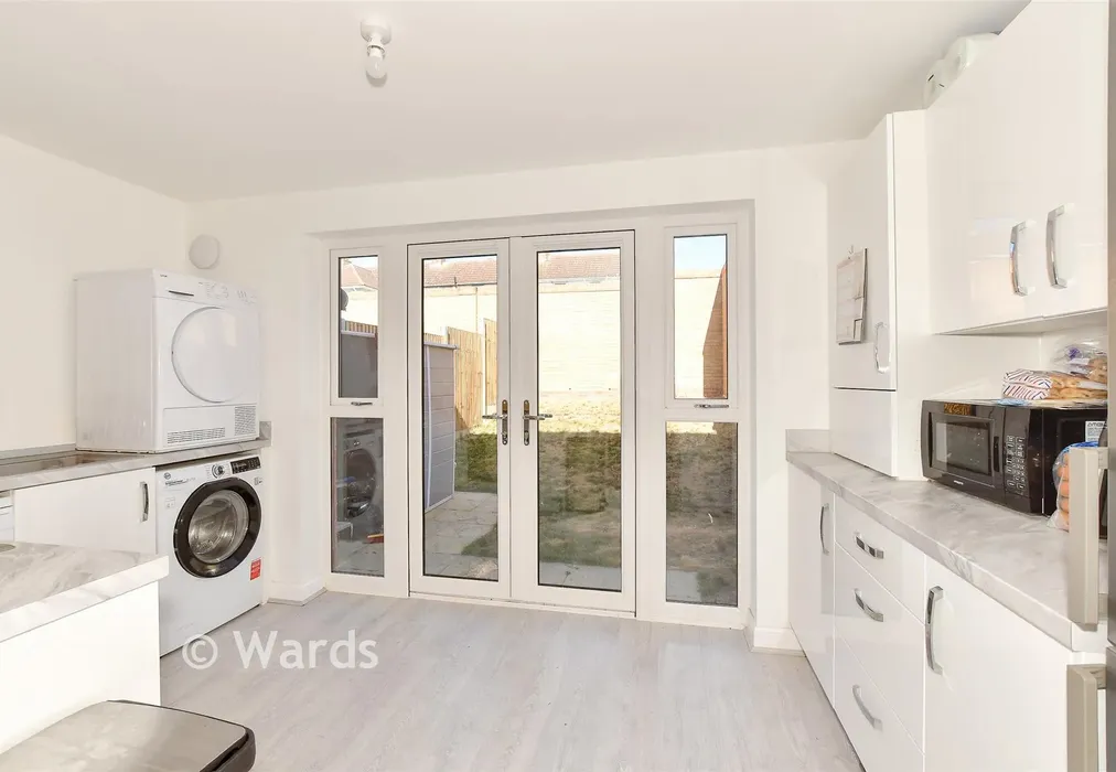 Kitchen - Stonecote Road, Aylesham, Kent - Wards of Kent