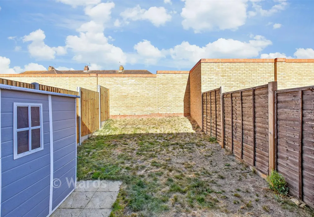 Rear Garden - Stonecote Road, Aylesham, Kent - Wards of Kent