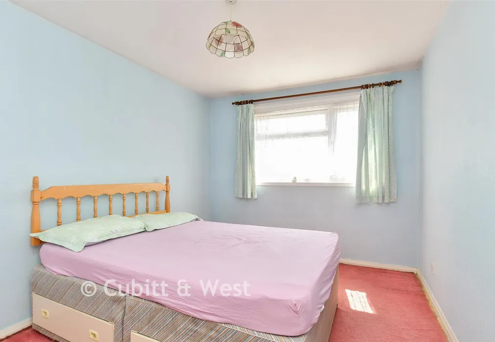 Bedroom 2 - Joyce Close, Wick, West Sussex - Wards of Kent