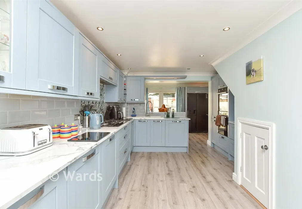 Kitchen - Broadway, Gillingham, Kent - Wards of Kent